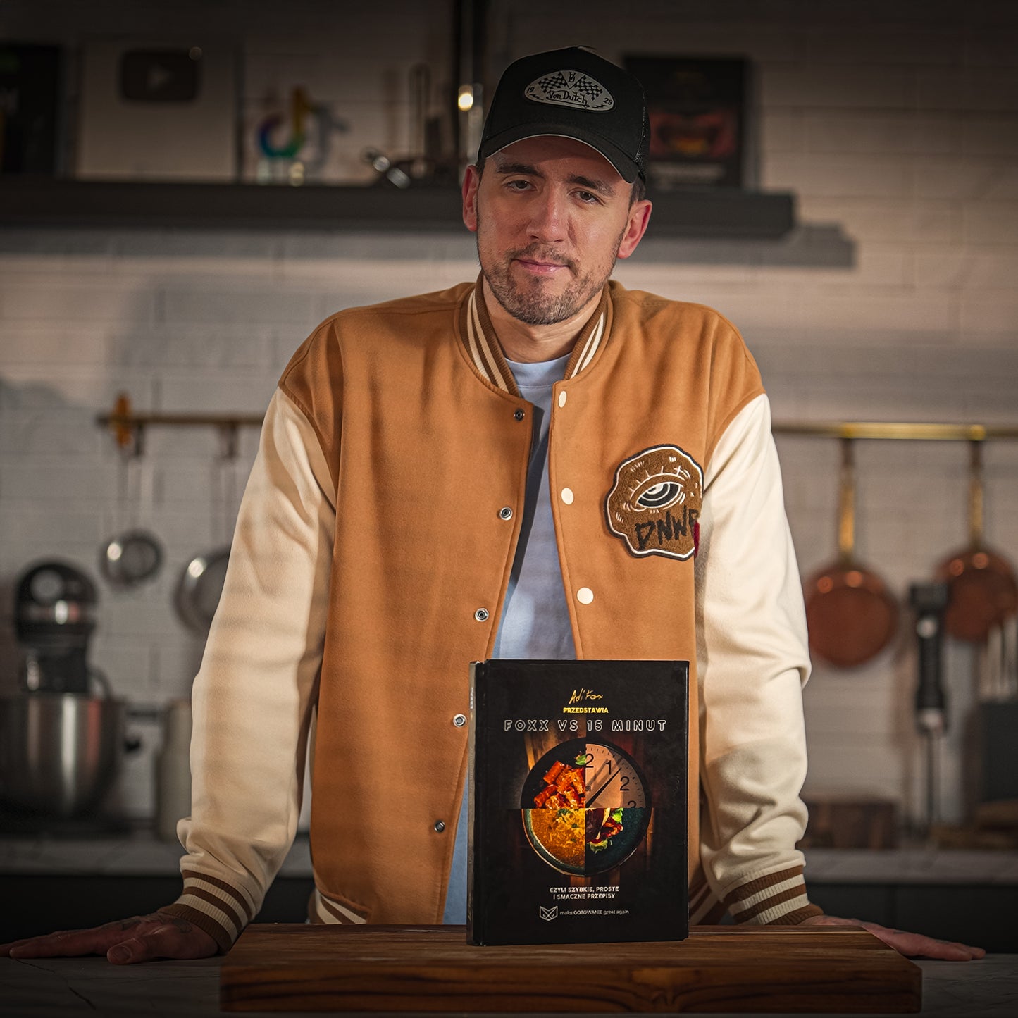 Książka FOXX VS 15 MINUT