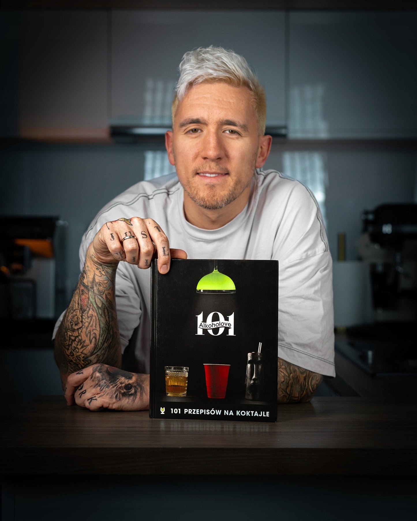 Książka ALKOHOLOVE101 – 101 koktajli